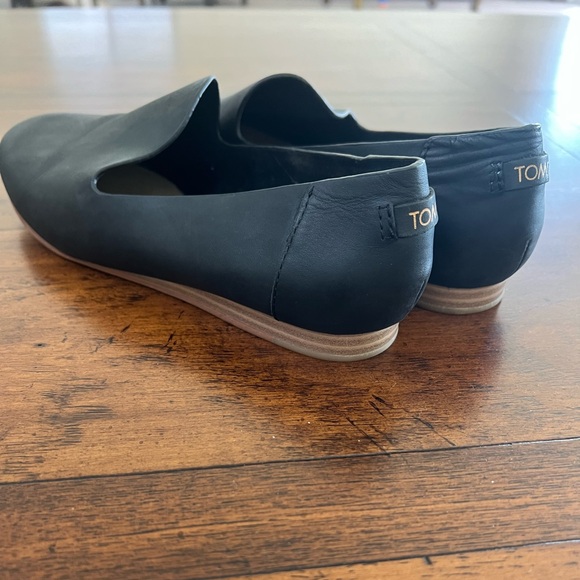Toms Flats - Picture 2 of 6